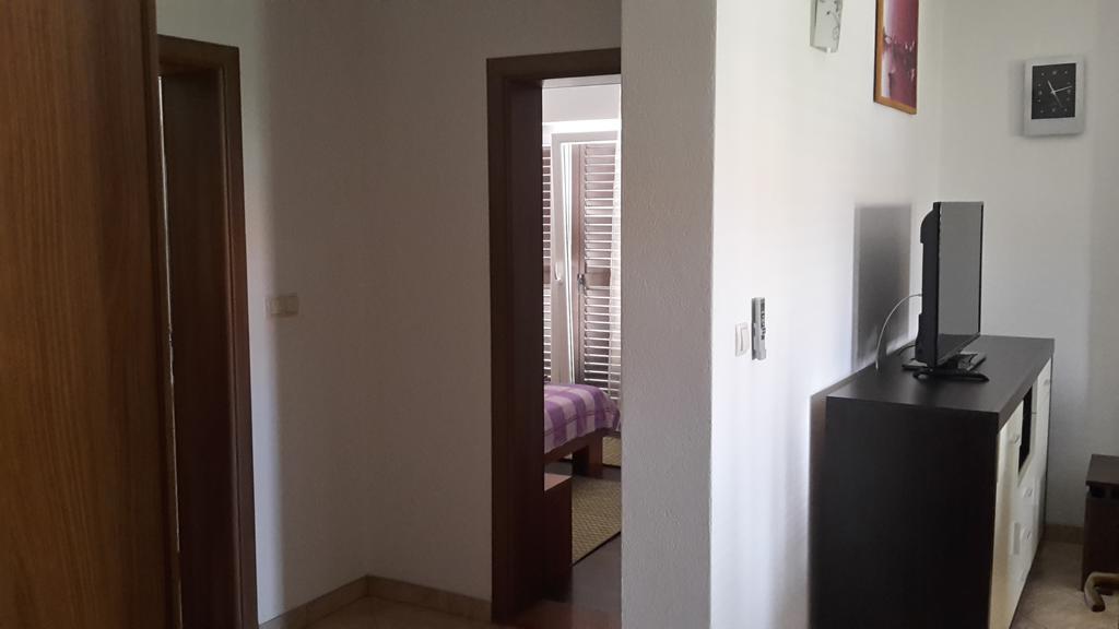 Vila Suzana Tribunj  Luaran gambar