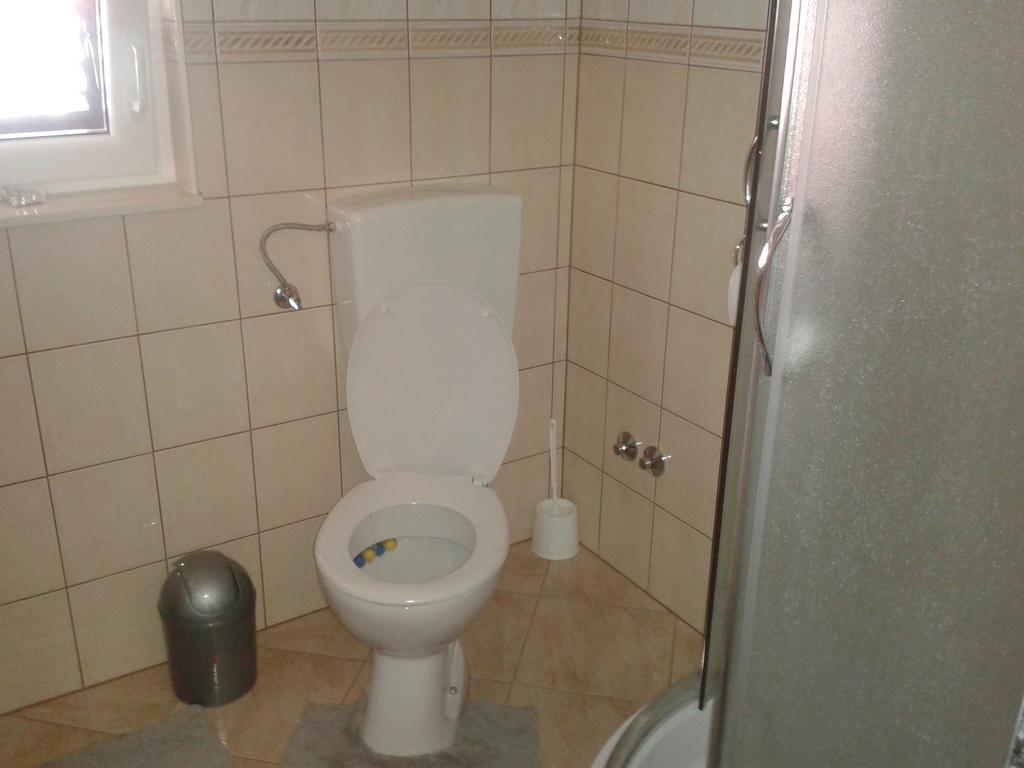 Vila Suzana Tribunj  Luaran gambar